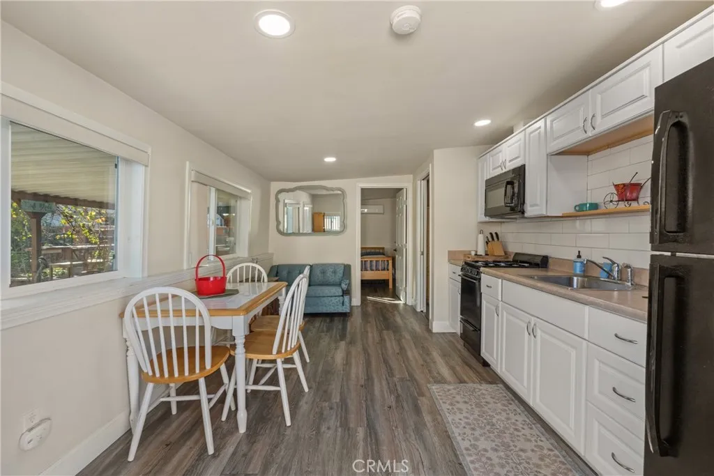 1848 W 78th, Los Angeles, California 90047 home-pic-18